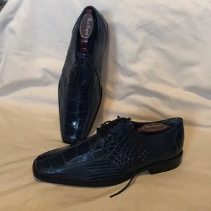 Stacy Adams’s Men’s Blue Alligator Oxford Shoes